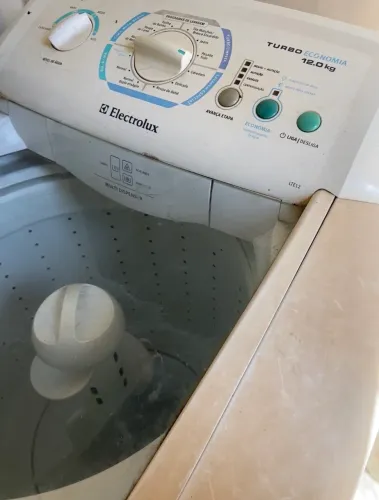 Máquina de lavar Electrolux 12KG 110 vai com transformador