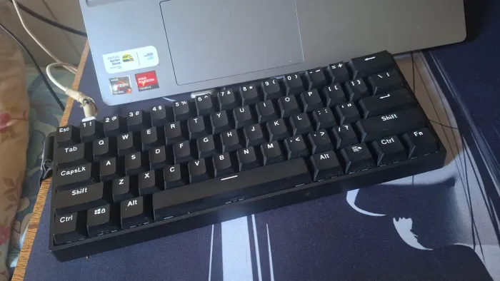 Teclado Magnetico win60he (2 SEMANAS DE USO)