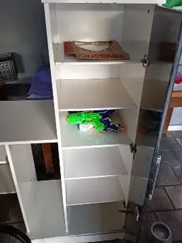 Mesinha com bau