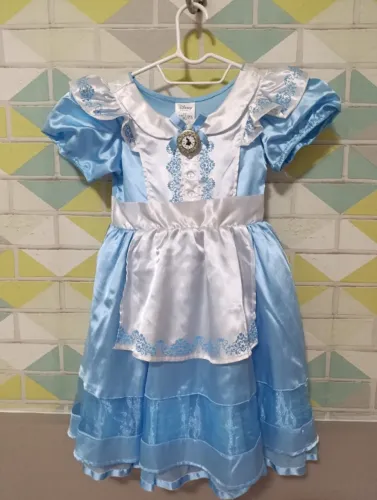 Vestido de Alice no Pais Maravilhas- tamanho 5/6 anos