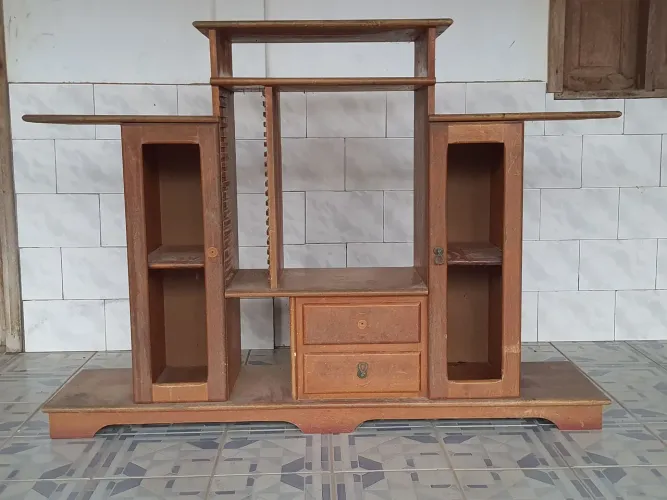 Rack de madeira maciça 