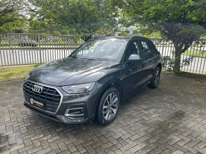 Audi Q5 Black 2.0 TFSI Quattro S Tronic 2023
