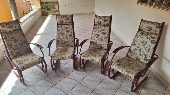 Conjunto de Cadeiras