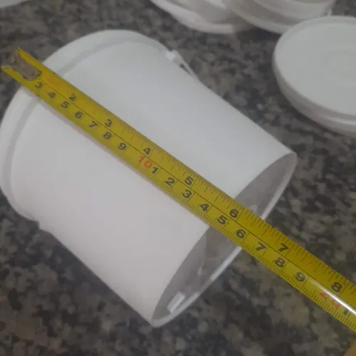 Baldinho plástico resistente 1.800 ml.