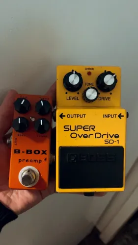 Pedais de guitarra - SD1 Boss / BB Preamp Mosky