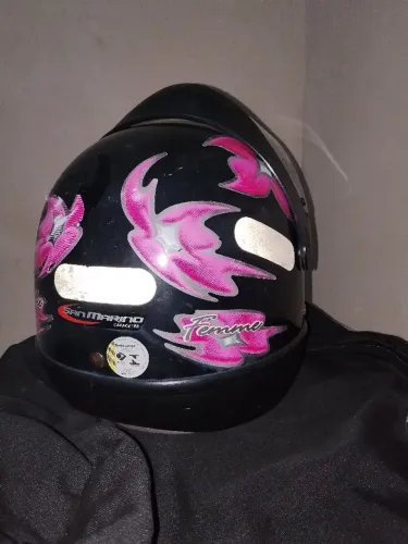 CAPACETE SAN MARINO