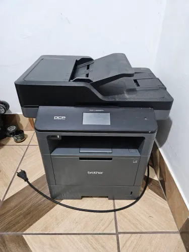 IMPRESSORA A LASER BROTHER DCP - 5602DN