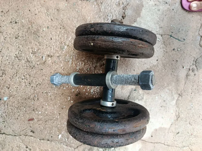 KIT DE ACADEMIA COMPLETO - BANCO+ HALTERES+ 40 KG DE ANILHAS ?