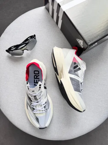tênis adidas