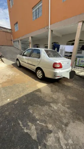 Fiat Siena HLX 1.8 MPI Flex 8V 4P 2005