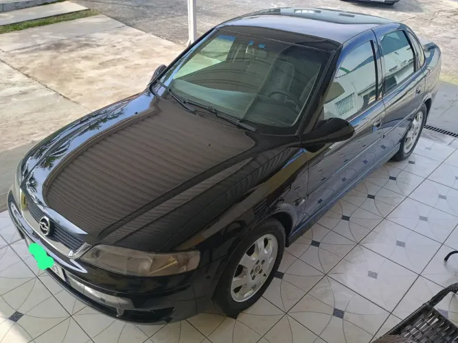 Chevrolet Vectra CD 2.2 16V / 2.0 16V Mec./aut. 2004