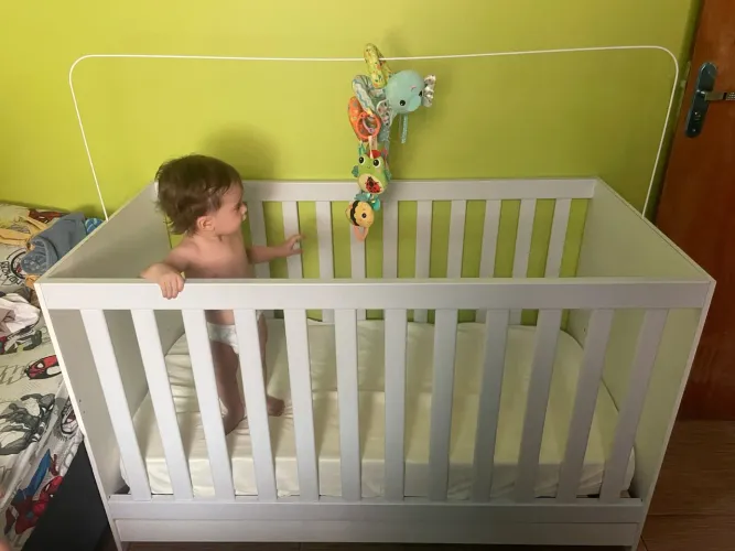 Berço que vira cama 
