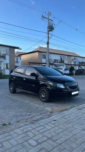 Chevrolet Onix JOY Hatch 1.0 8V Flex Mec. 4P 2017