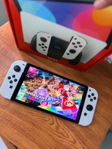NINTENDO SWITCH OLED DESBLOQUEADO