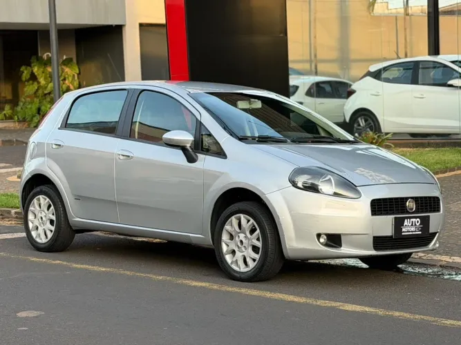 Fiat Punto ELX 1.4 Fire Flex 8V 5P 2010