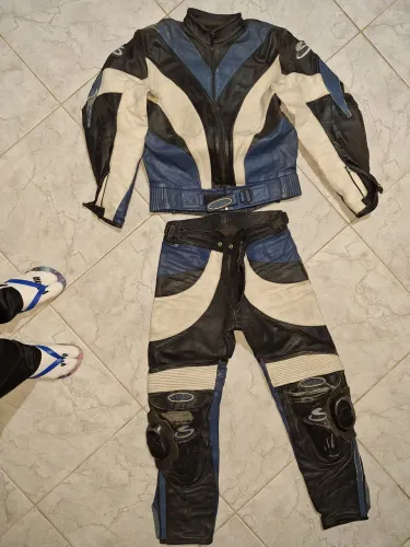 Kit Motociclista Couro Anos 2000 - Macacão 2 Pçs + Bota Snaky Tam 43