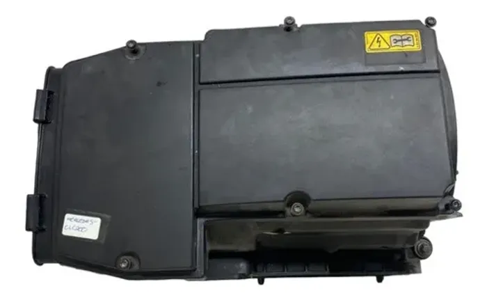 Caixa Filtro De Ar Mercedes Clc 200 C 200 C 180 Slk 200 2010