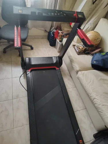Esteira Ergométrica Dobrável Genis GT 1000