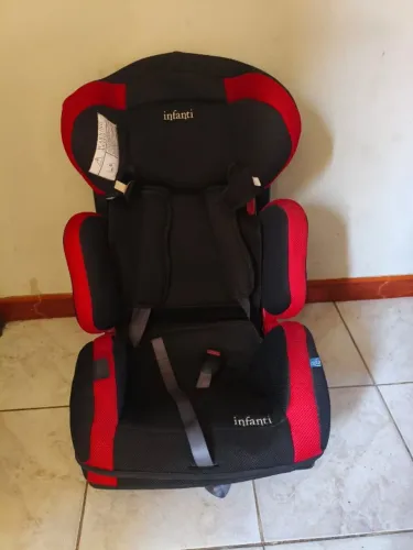 Cadeira automotiva para crianças até 36 Kg (novíssima)