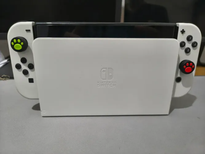 Nitendo Switch OLED + Pokemon Violet