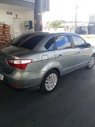 Fiat Grand Siena Essence 1.6 Flex 16V 2014