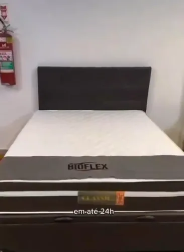 Cama box baú casal + colchão+ cabeceira + 2 travesseiros. Pagamento no ato da entrega