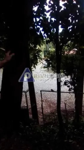 Terreno à venda na Gávea 935 m² em rua segura