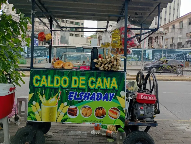 Vendes carroça de caldo de cana