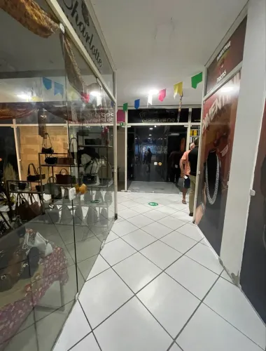 Alugo sala comercial Babilônia Center