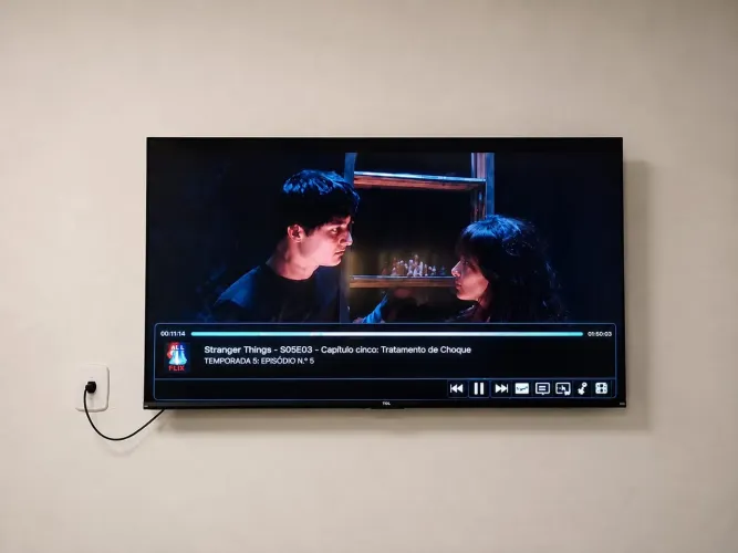 Vende-se TV de 55 polegadas TCL 