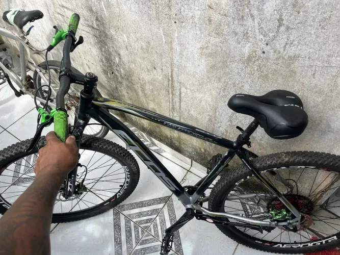 Bike Aro 29 único dono quase nunca usada