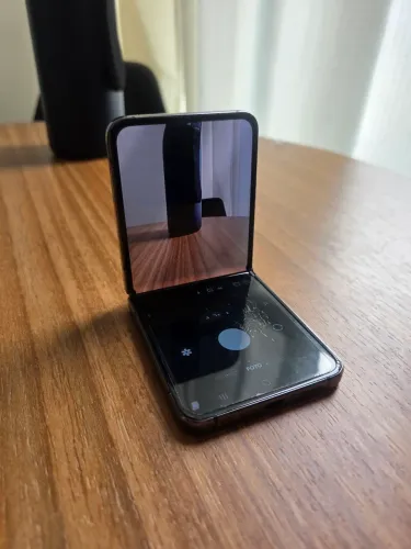 Samsung Z Flip 5 - 512gb