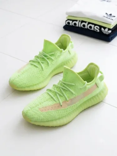 Tênis Adidas Yeezy