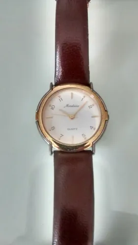 Relógio marca Mondaine