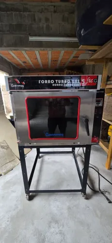 Forno turbo gás gastromaq para pães 5 esteiras