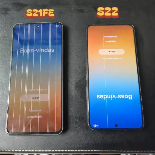 Kit Celulares Samsung um S21FE e um S22 funcionais com linhas na tela