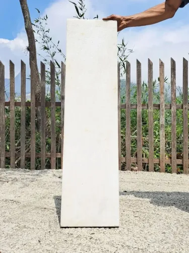 Tampo em mármore branco
