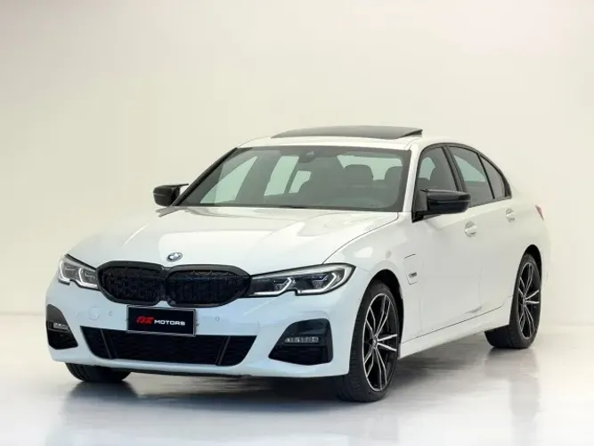 BMW 330E M Sport 2.0 Turbo Híbrido AU 2022