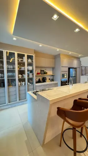 Casa Para Locação - Condomínio Conde de Veredas - 4 quartos em Jardim Tarobá - Cambé - PR