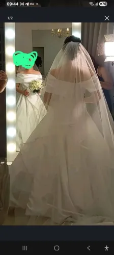 Vestido de noiva semi novo usado uma vez