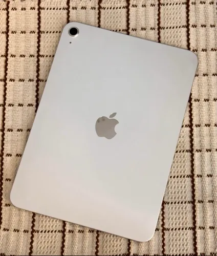 iPad 11 A16