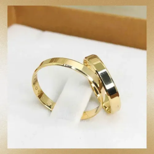 Par de Alianças Tradicionais Chanfradas 4mm Ouro18K Banho. Noivado, Casamento - Promoção!