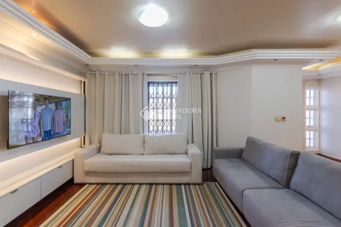 .Casa 4 quartos com suíte e piscina para alugar no bairro Fátima em Canoas