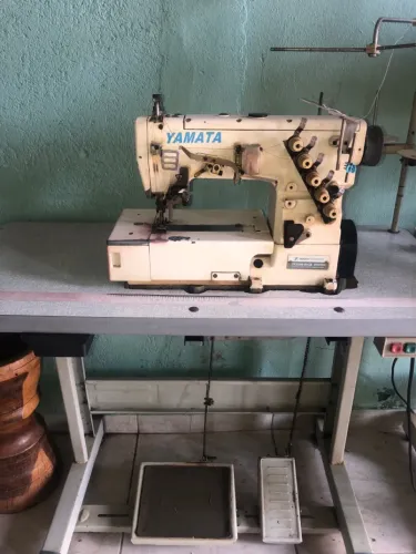 Maquina indústria galoneira