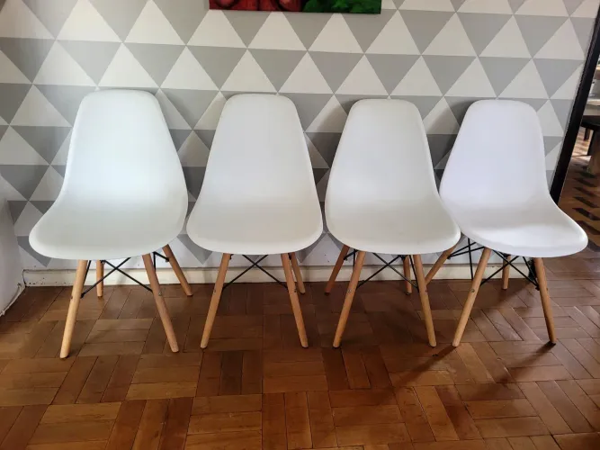 4 Cadeiras Eiffel - Branca