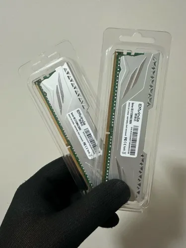 NOVO - 16GB (2x8) RAM ECC PARA XEON 2133MHz