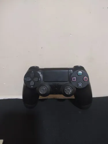 Controle de PS4 sem borrachinha ótimo para jogos conecta no celular e no PS4