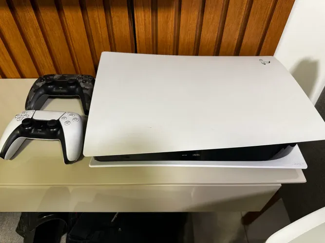 PlayStation 5 fat 500gb - 2 controles