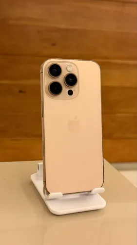 iPhone 16 Pro