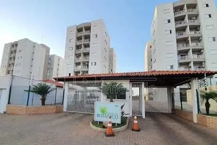 Locação de Apartamentos / Padrão na cidade de Araraquara